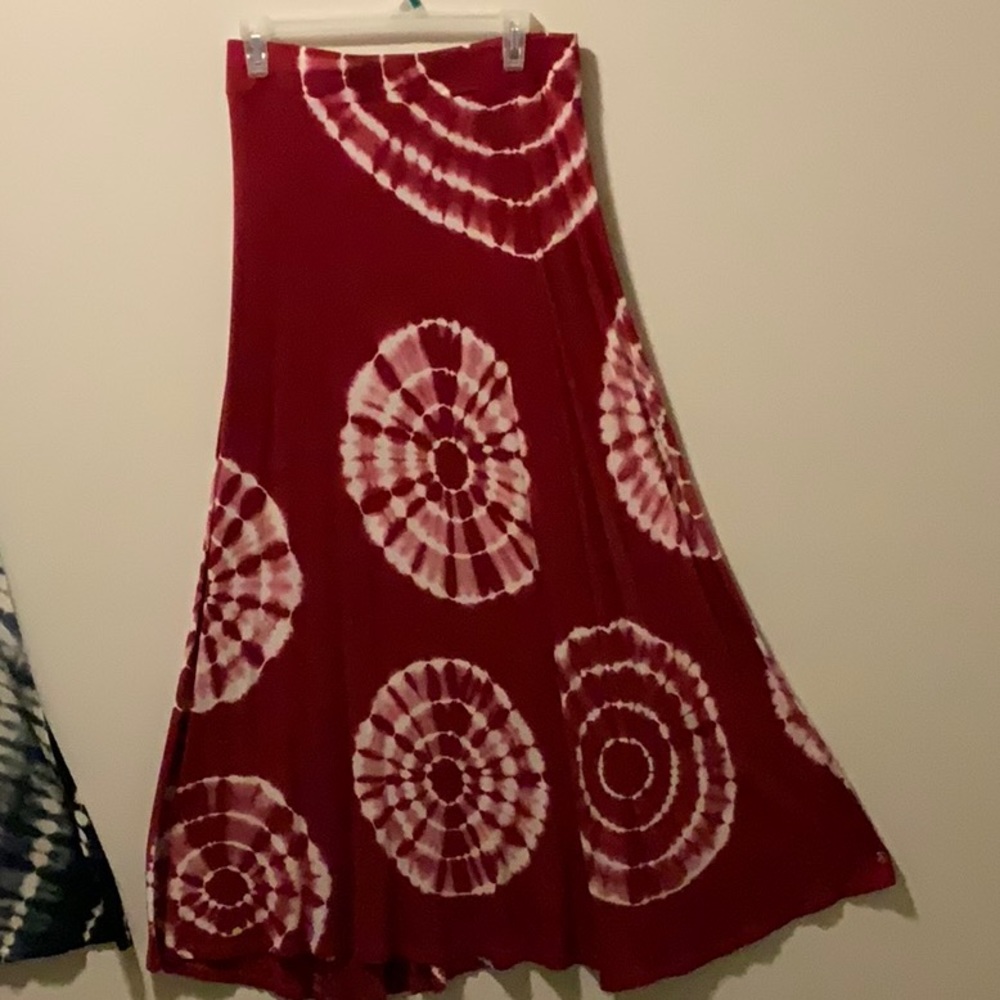 Skirts - Picture 3 of 3